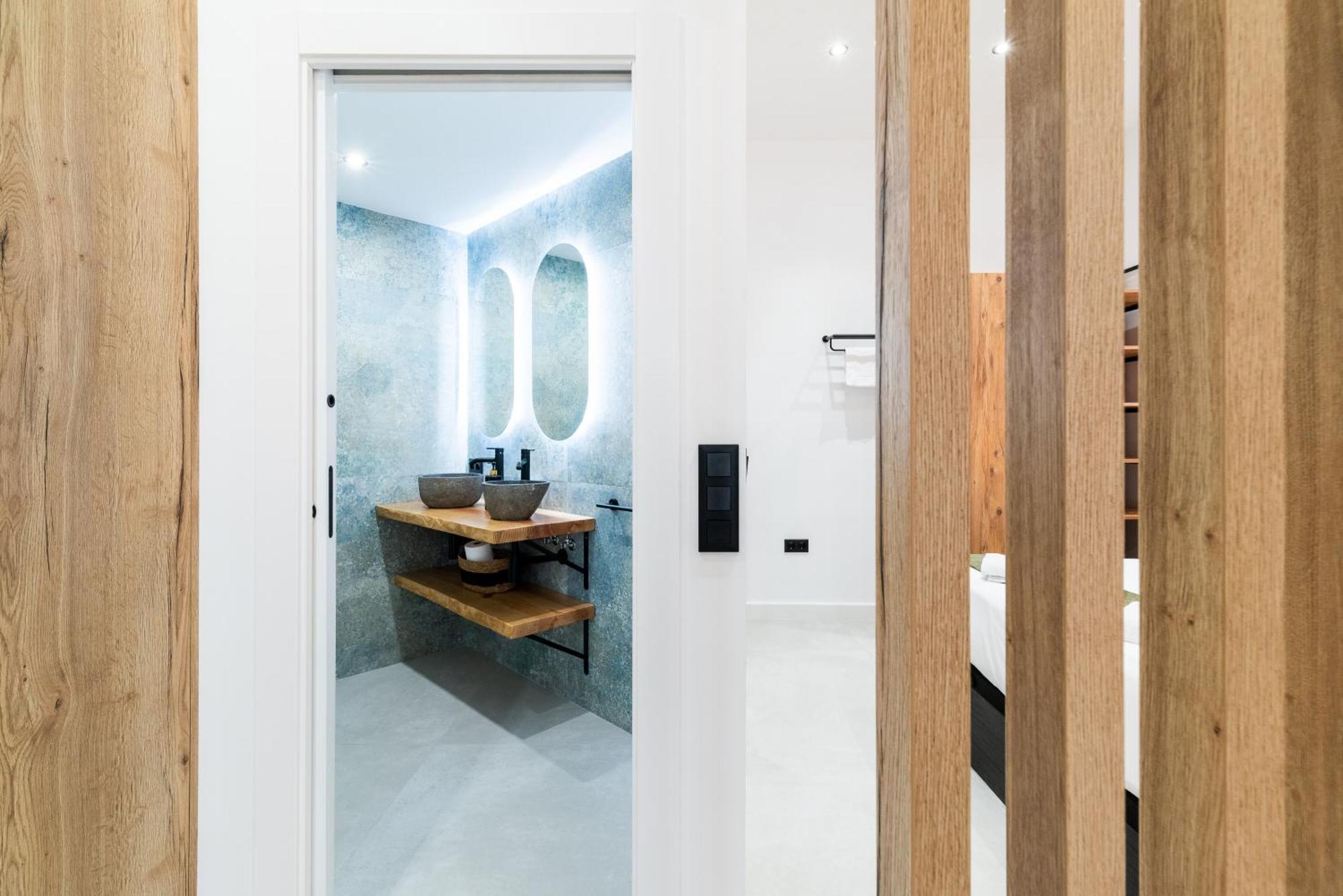 Albahaca Haven Luxury Center Apartment Granada Exterior photo
